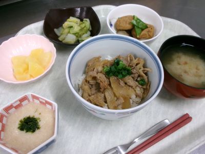 麦とろ豚丼12.JPG