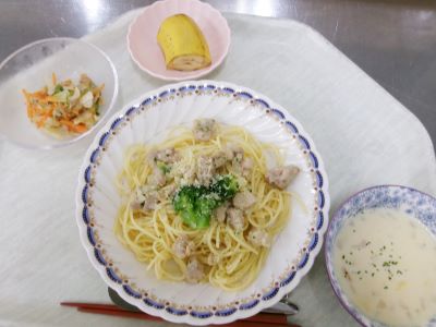 鶏とブロッコリーのパスタ3.JPG