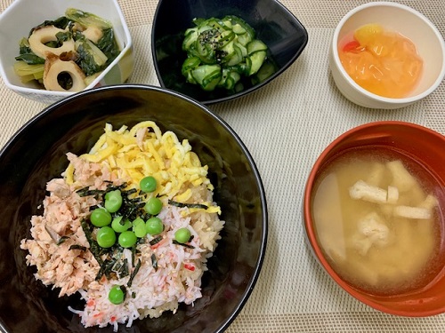 2024.1.6　海鮮釜めし丼.jpeg